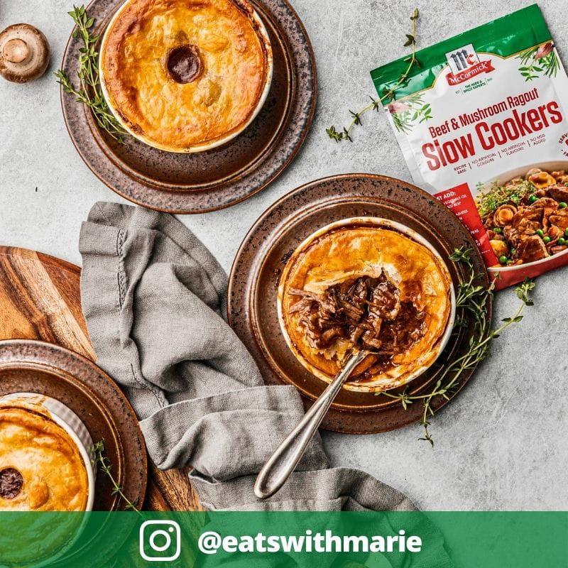 Beef_and_mushroom_pot_pies_800x800